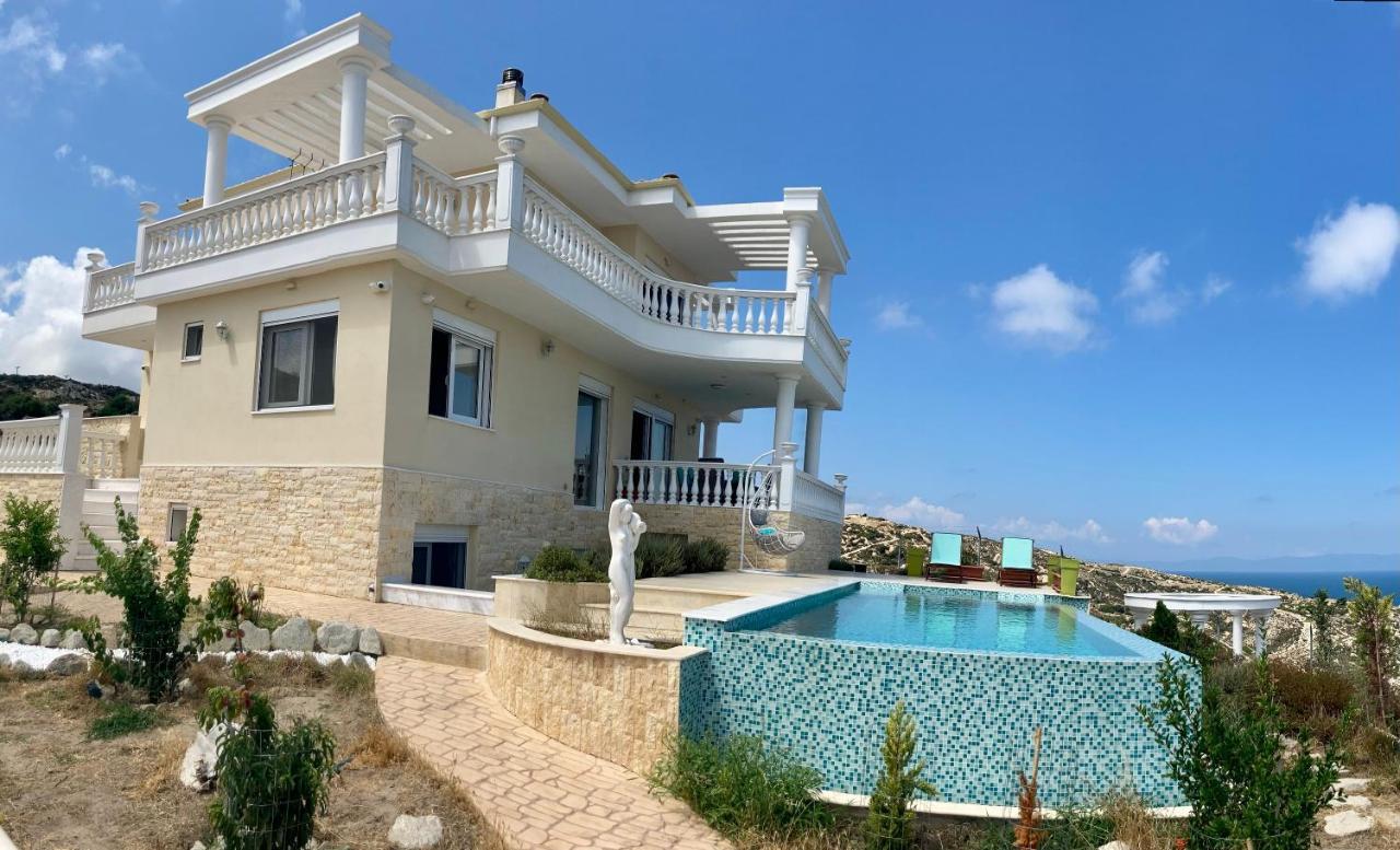 Ulyana - Athos Sea View & Kriaritsi