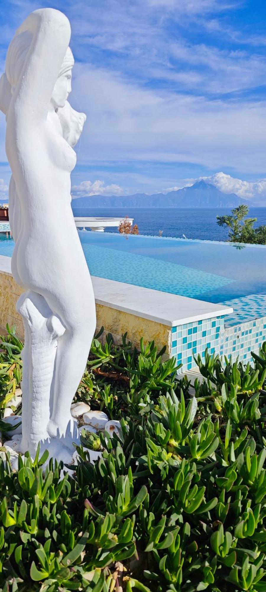 Ulyana - Athos Sea View & Kriaritsi