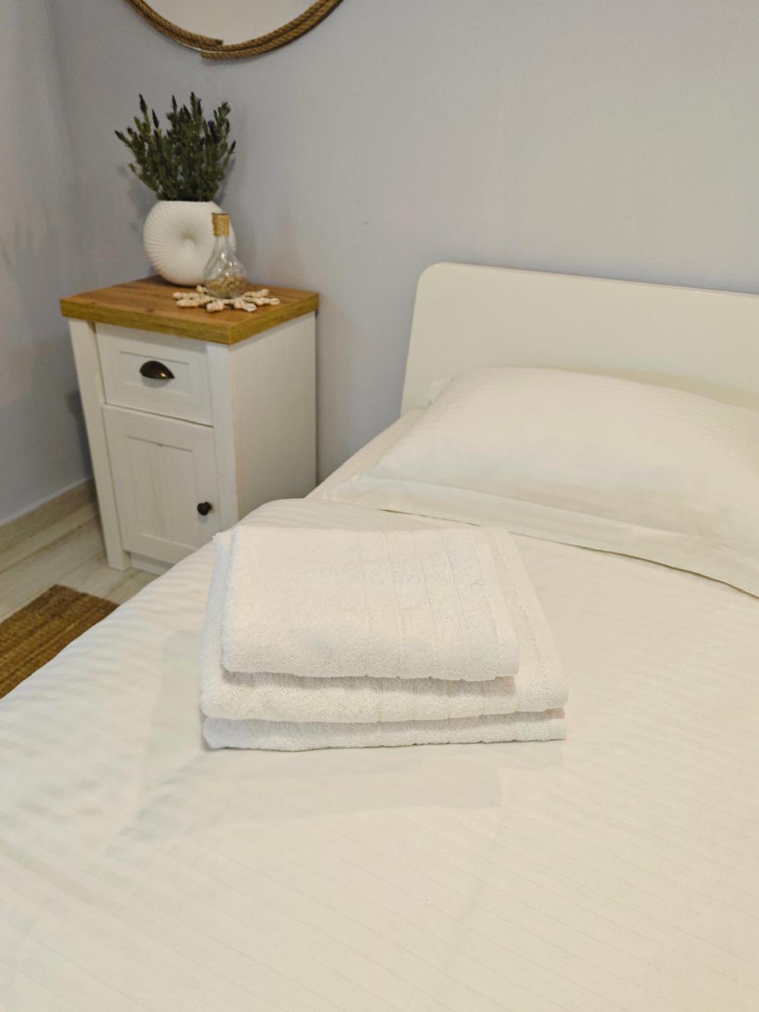 Apartment Ulyana - Athos Sea View &