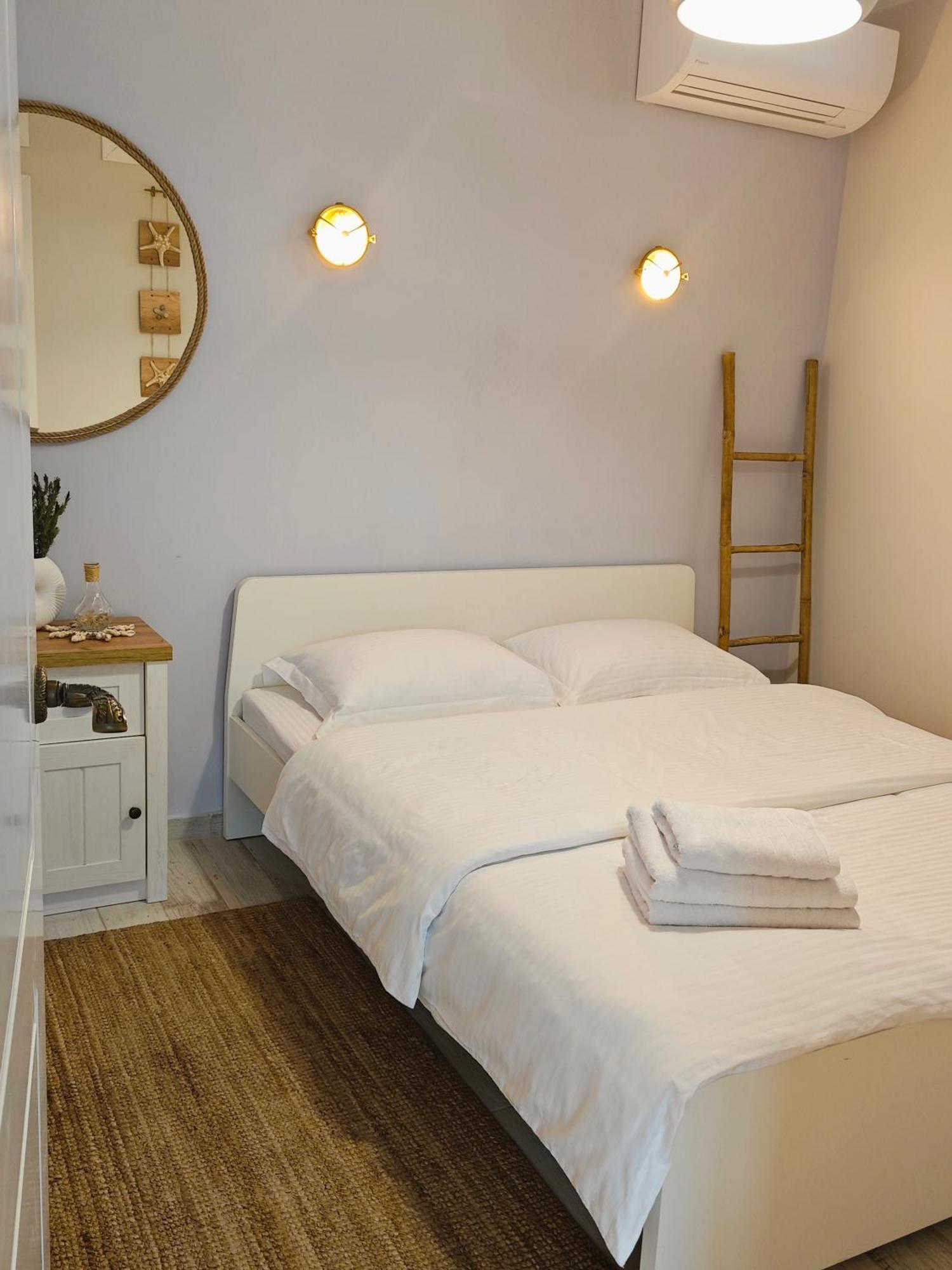 Apartament Ulyana - Athos Sea View & *