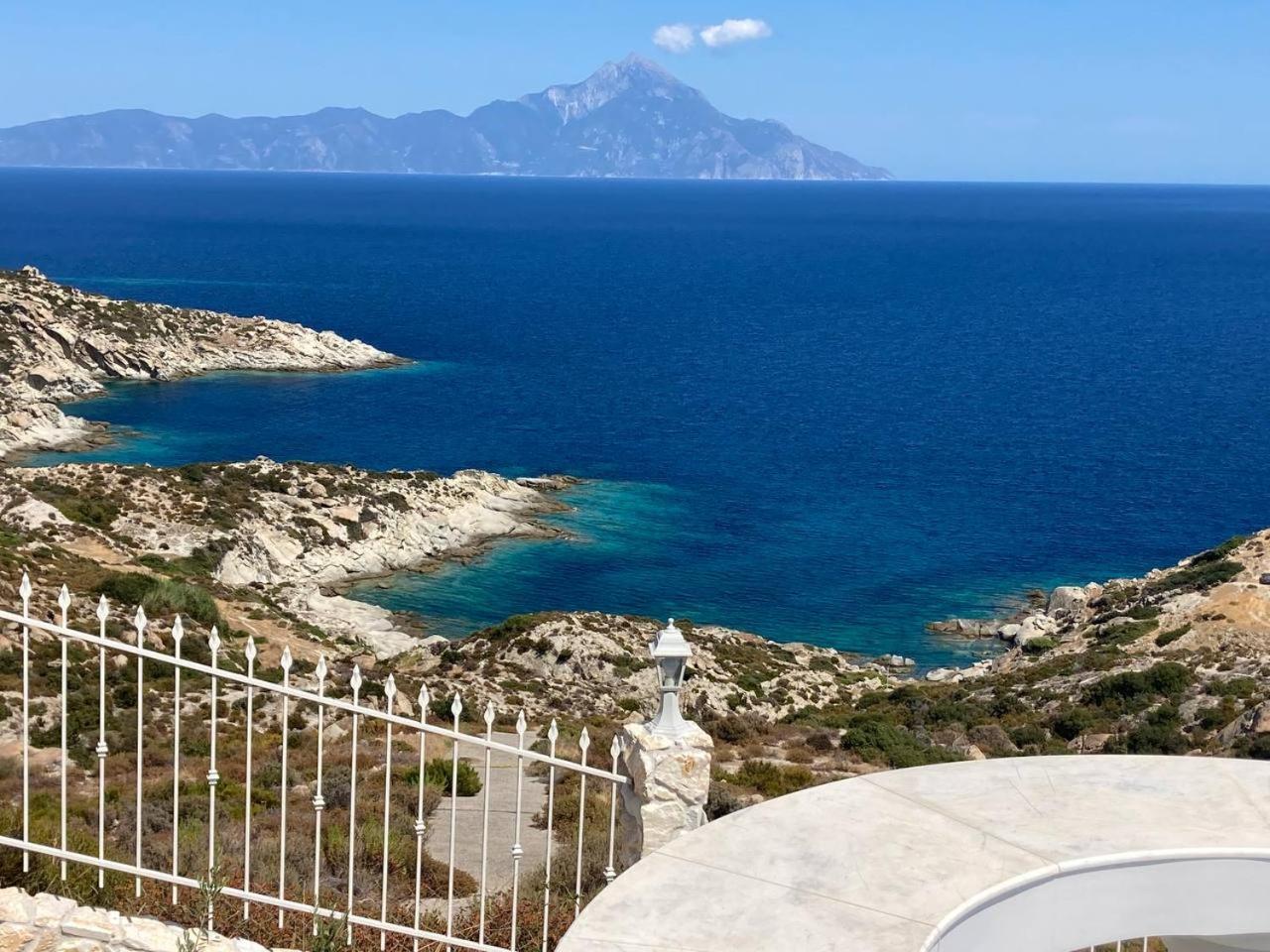 Apartament Ulyana - Athos Sea View &